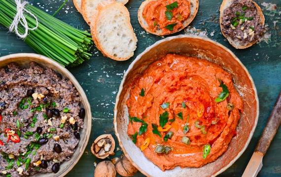 Paté de alubias negras y champiñones asados