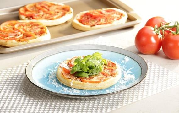 Minipizzas de tomates